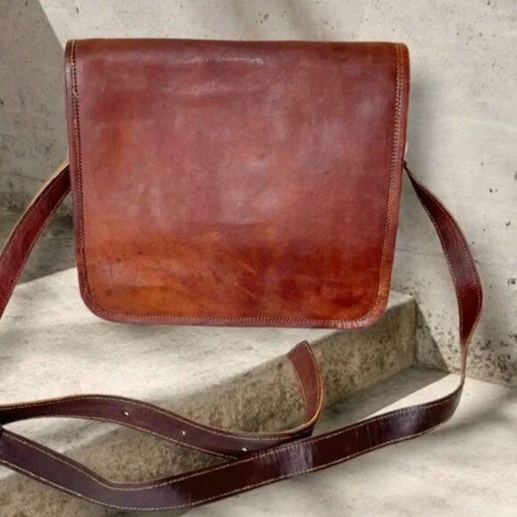 New Distressed Leather Small Messenger Bag 11”x10” - Picture 1 of 16